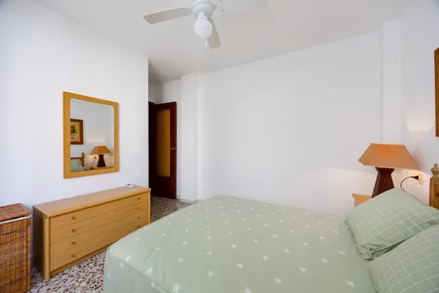 Piso de tres dormitorios a escasos 200 metros de la playa del cura — 22