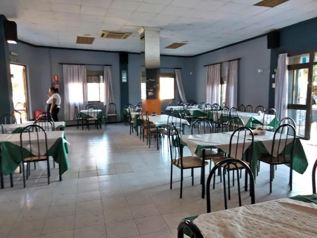 Edificio con restaurante en Tormos — 5