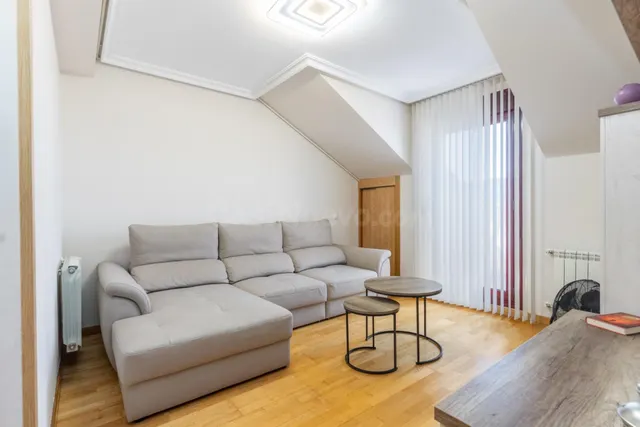 Apartamento con terraza, garaje y trastero año 2008 - foto 5
