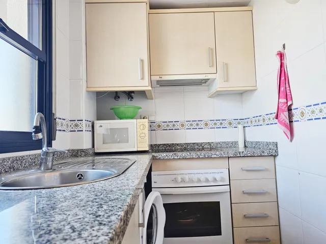 Ático dúplex en dénia: dos terrazas, vistas al mar y una urbanización para disfrutar todo el año — 11