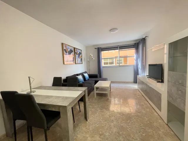 Apartamento amueblado en alquiler por corta estancia en El M - foto 5