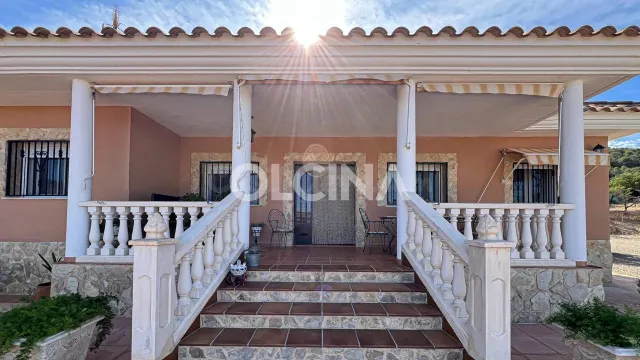 Exclusiva Casa de Campo en la Devesa, Ibi - Un Refugio de Lujo — 3