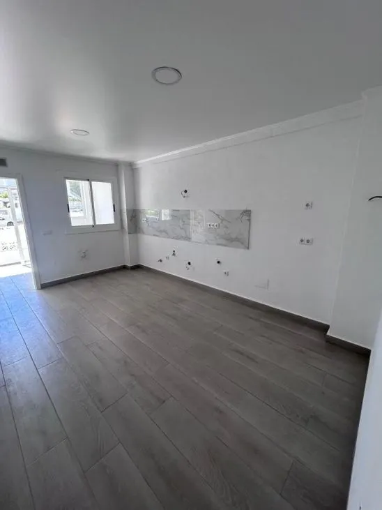 Dúplex 3 habitaciones en venta - Centro — 28