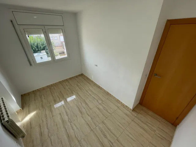 Dúplex céntrico en venta en Olesa de Montserrat, con terrazas y parking — 31