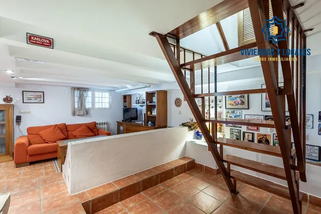 CASA PAREADA EN LA ZUBIA CON PISCINA, ZONA DE BARBACOA Y JARDÍN — 41