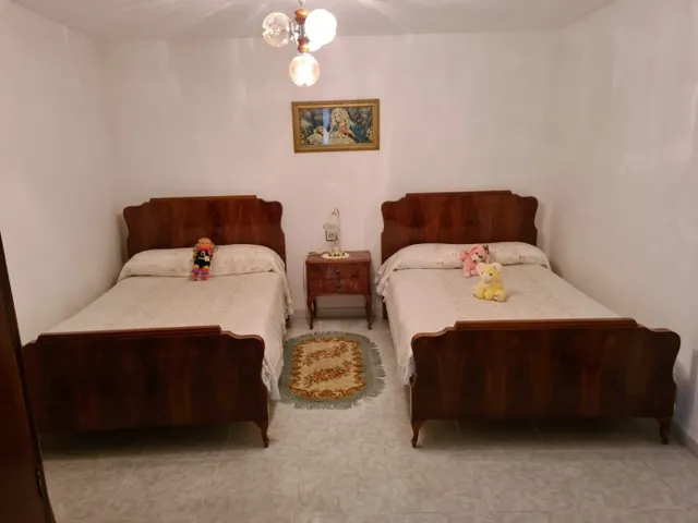 SE VENDE CASA DE DOS PLANTAS EN MATALLANA DE VALMADRIGAL.5 HAB., SALÓN, COCINA, 2 BAÑOS, PATIO. — 7