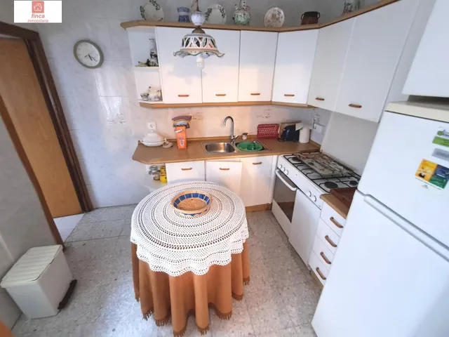 VENTA PUEBLA DE LA CALZADA ZONA CENTRO VIVIENDA DE PLANTA BA - foto 3