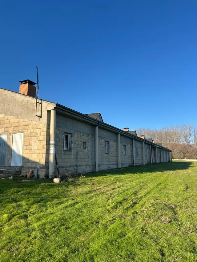 Encantadora Casa con Terreno en Cubillos del Sil — 26