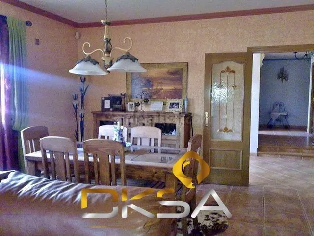 A la venta amplio chalet en Senda de los Pescadores, Vila-re - foto 4