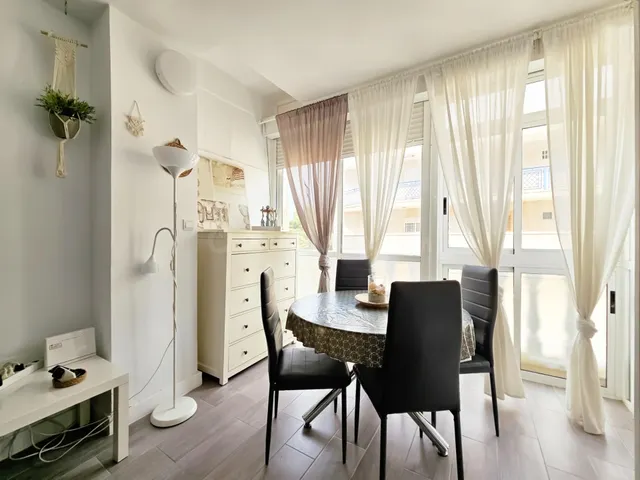 Estudio con licencia turística y piscina a 220 m de la playa - foto 5