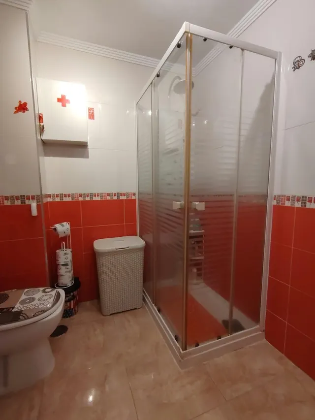 Piso completamente reformado en la zona del Hospital Juan Grande — 9
