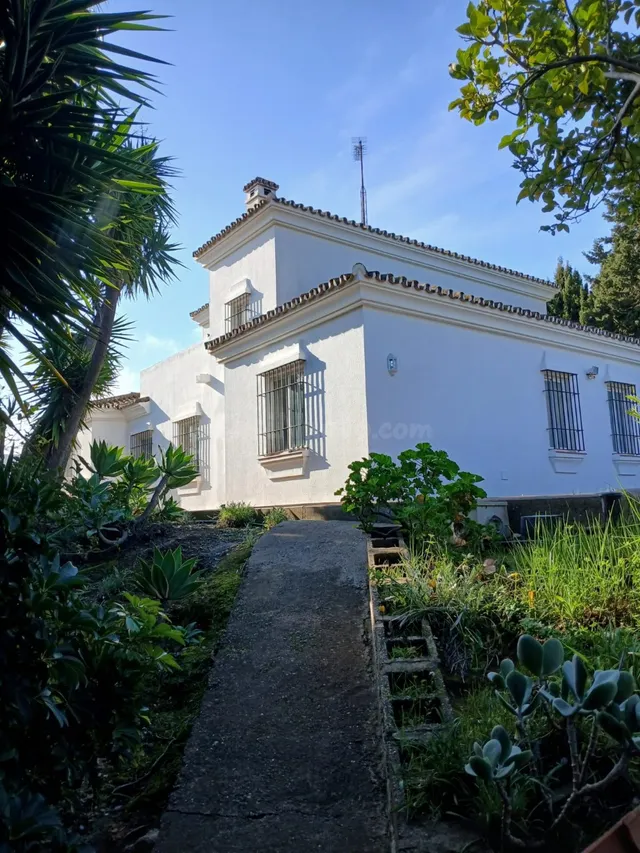 Chalet 4 habitaciones 318m² en venta - San Enrique-Guadiaro-