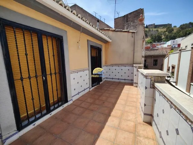GRAN CASA EN EL CENTRO DE SAGUNTO — 12