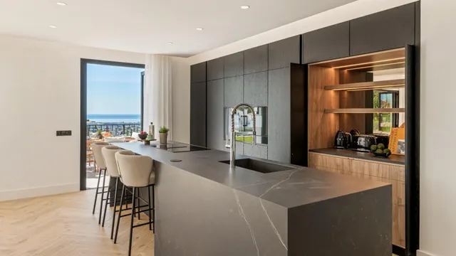 Villa de lujo de 5 dormitorios y 7 baños con impresionantes vistas al Mar. La Quinta, Benahavís — 9