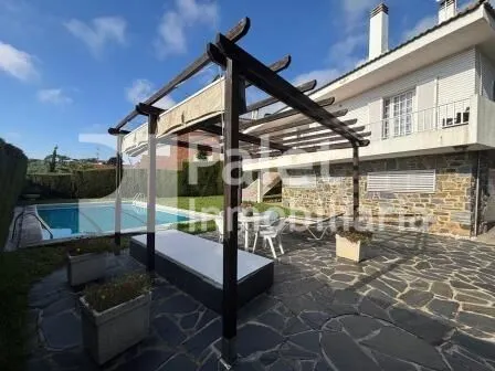 ESPECTACULAR CASA CON PISCINA Y JARDÍN EN VILASSAR DE DALT - foto 2