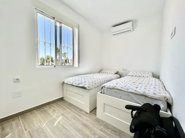 Villa 5 habitaciones 166m² en venta - Villamartin — 11