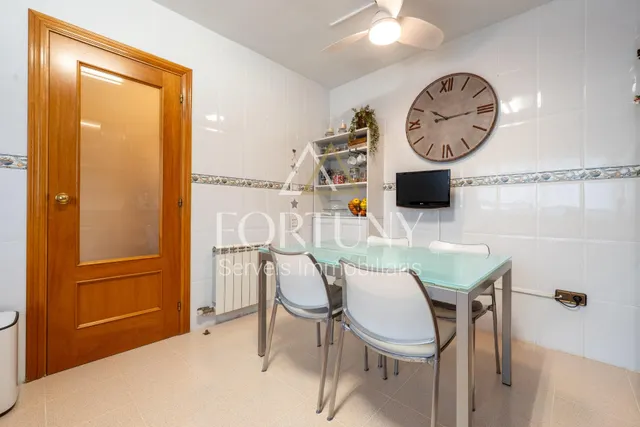Casa adosada en venta en Passatge de Montbrió del Camp, Reus. — 6