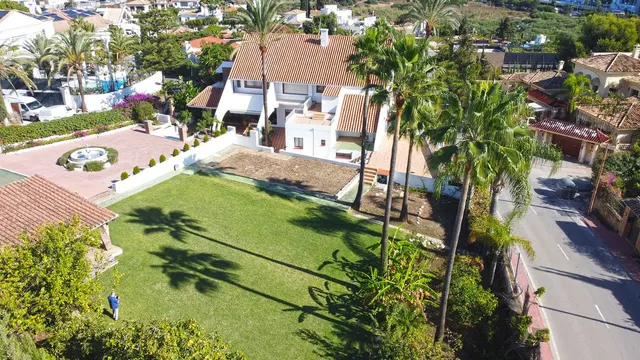 Chalet 7 habitaciones 834m² en venta - Marbella — 11
