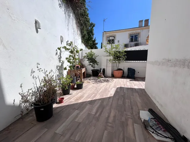 Casa adosada en esquina con piscina privada, jardín y vistas a la Bahía de Málaga — 28