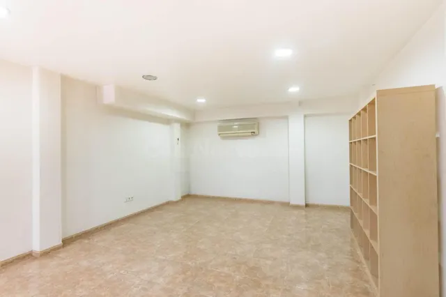 Entresuelo diáfano de 44 m2 en Archena, junto al ayuntamiento – ideal para tu negocio — 5