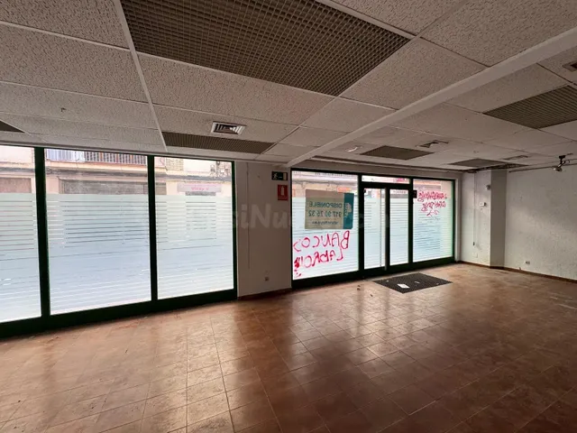 "Local comercial en planta baja en SUBASTA– 123 m2 en zona c - foto 3