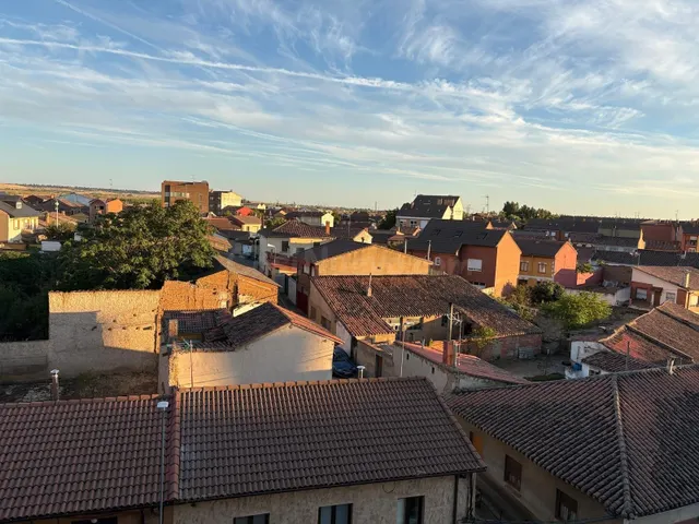 SE VENDE APARTAMENTO EN VALENCIA DE DON JUAN, RECIEN REFORMA - foto 2