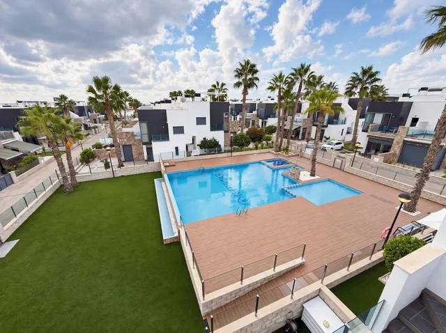 Dúplex 3 habitaciones 98m² en venta - Lomas de Cabo Roig — 25