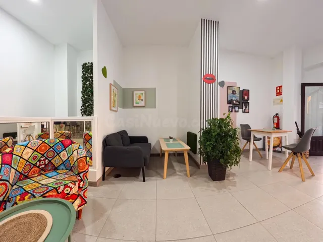 Traspaso de cafetería en pleno funcionamiento – Plaza 3 de A - foto 2