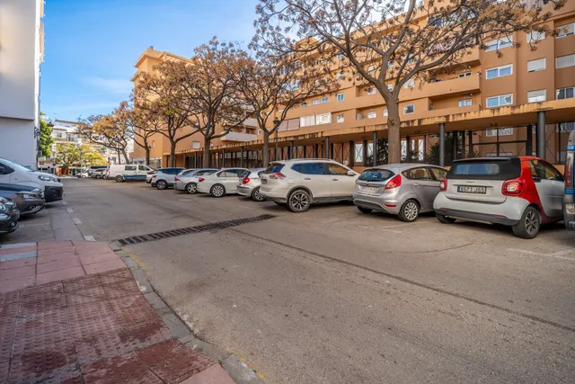 Local comercial 82m² en venta - Costa Del Sol — 12
