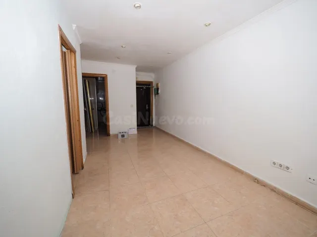 SE VENDE PISO EN BADALONA, ZONA LLEFIÀ - foto 2