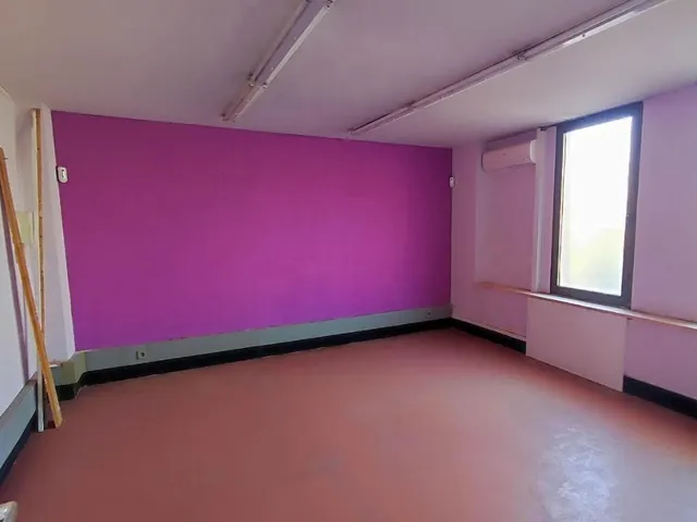 Promoción de un edificio en Manresa, Barcelona. — 11