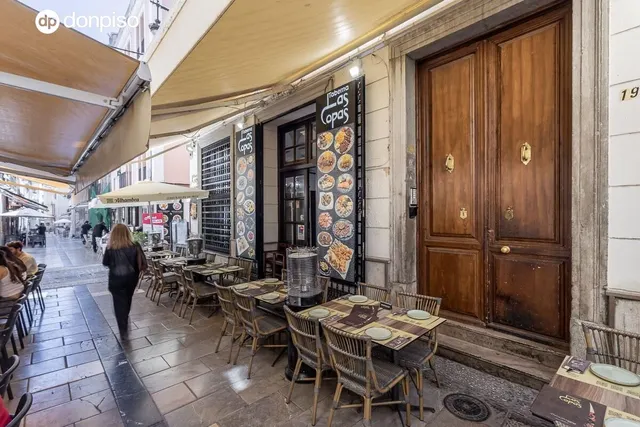 PISO CON LICENCIA TURISTICA EN CALLE NAVAS — 19