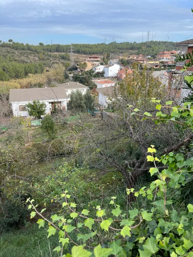 SOLAR EN VENTA EN CASTELLBISBAL — 13