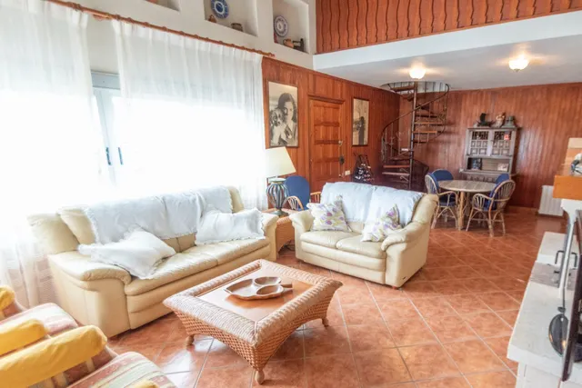 Casa 5 habitaciones 199m² en venta - Pueblo — 14
