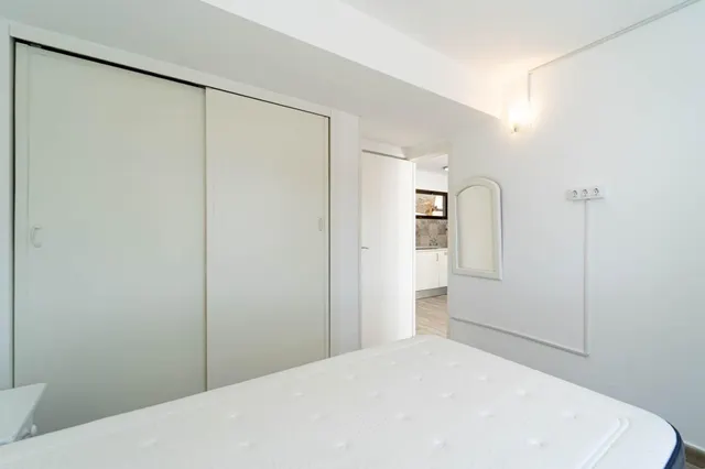 Apartamento en perfecto estado con terraza y sol de mañana — 17