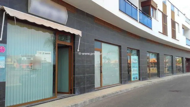 Local comercial en el centro urbano de Els poblets — 8
