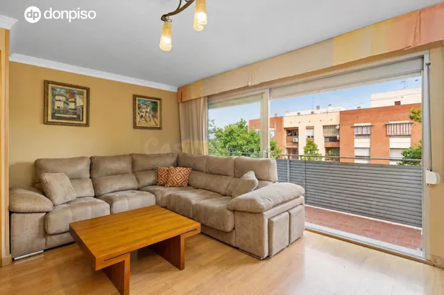 EN VENTA ATICO DÚPLEX CON GRAN TERRAZA JUNTO ESTACIÓN DE AUT