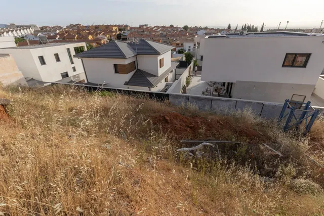 Terreno urbano en venta - Zona metropolitana — 23