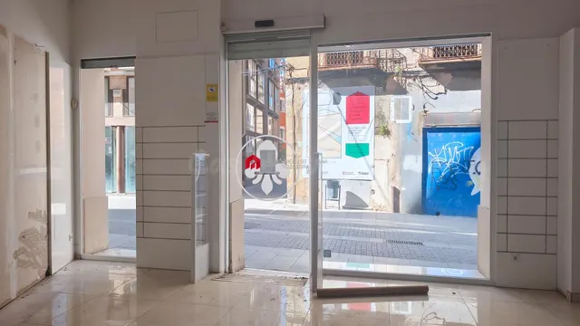En venta local comercial en el centro de Tortosa. — 5