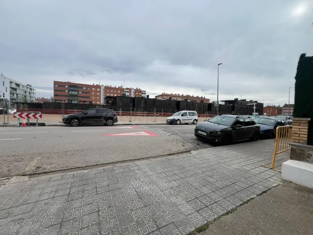 Conjunto de 20 plazas de parking y 1 trastero. IVA DEDUCIBLE - foto 3