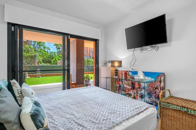 APARTAMENTO DE 2 DORMITORIOS Y 2 BAÑOS EN ORIHUELA COSTA — 27