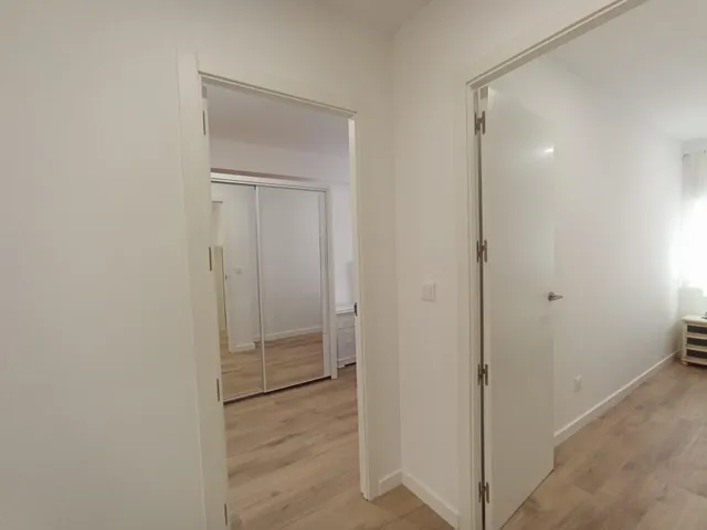 SE ALQUILA COQUETA VIVIENDA REFORMADA CON MUEBLES DE DISEÑO Y PLAZA DE GARAJE     ( DIPONIBLE EN NOVIEMBRE) — 22
