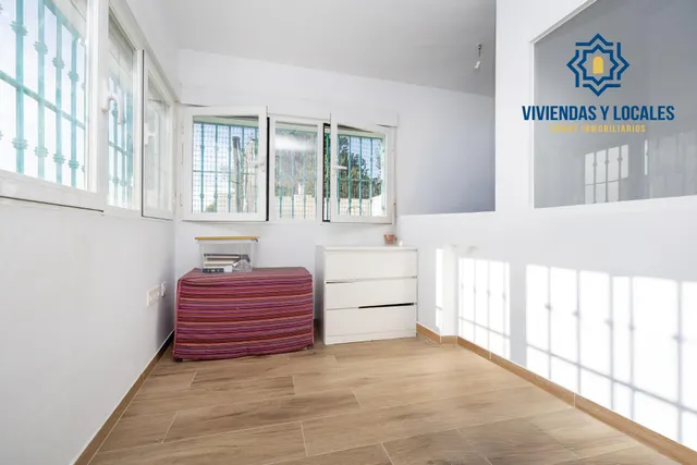 ¡Tu hogar soñado te espera en esta espectacular casa reformada! — 23