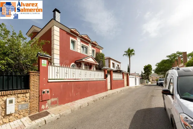CHALET EN EL BARRIO DE MONACHIL — 2