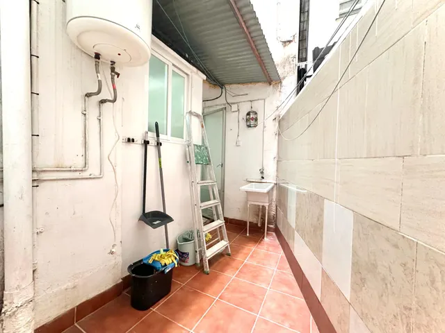 Piso en venta en Avenida Dilar — 17
