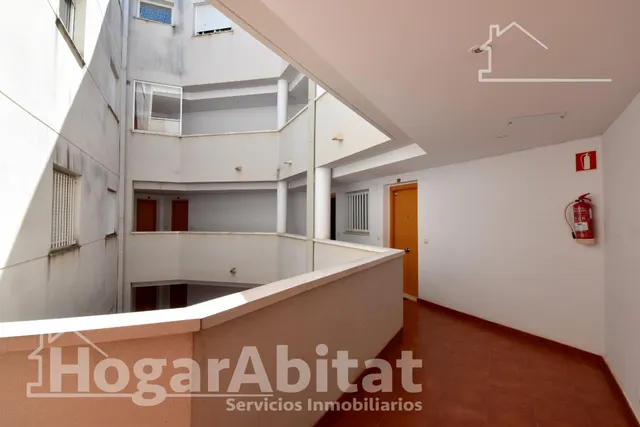 ¡OPORTUNIDAD! SEMINUEVO Y ACOGEDOR CON ASCENSOR Y TERRAZA — 26