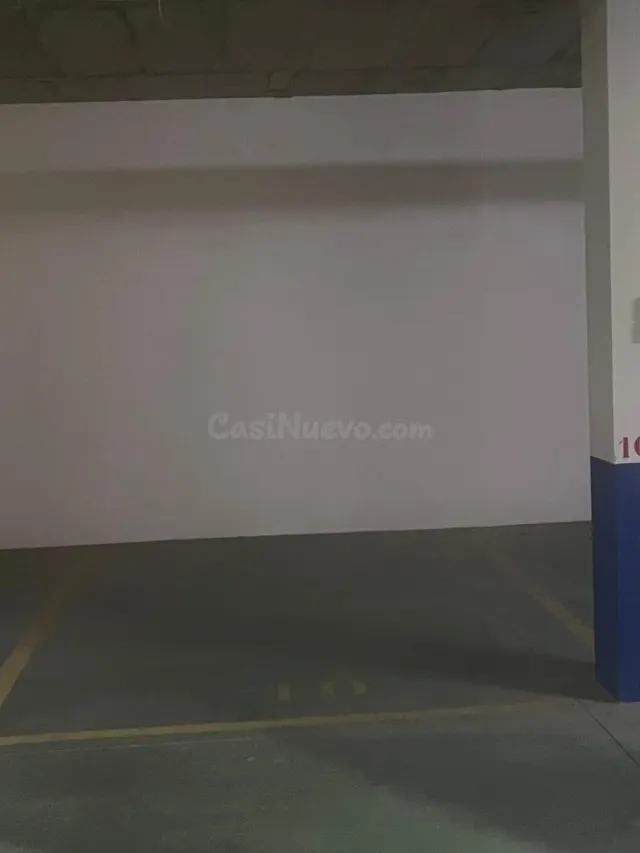 SE ALQUILA PARKING CERCA DEL PASEO - foto 2