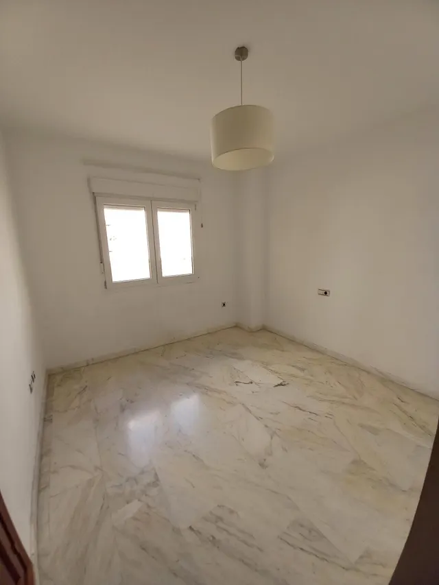 Piso en alquiler junto a la estación del AVE — 17