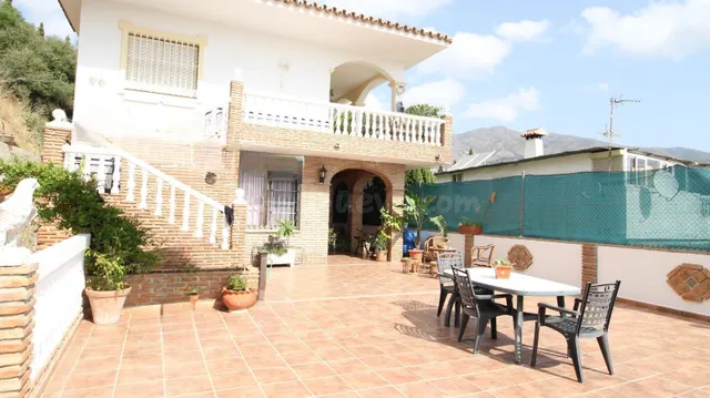 Chalet independiente con 2 viviendas , Carretera de Mijas , 