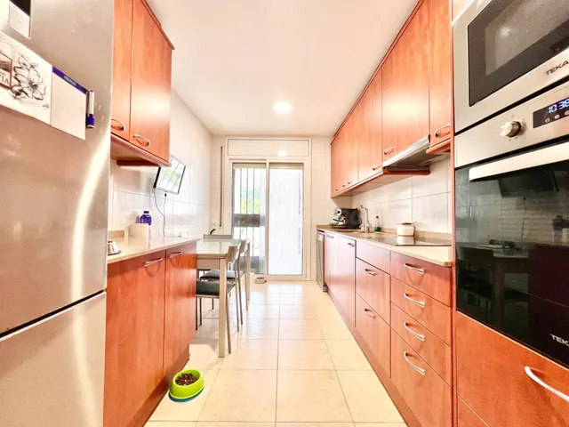 Casa o chalet independiente en venta en Calle Amadeu Vives - foto 3